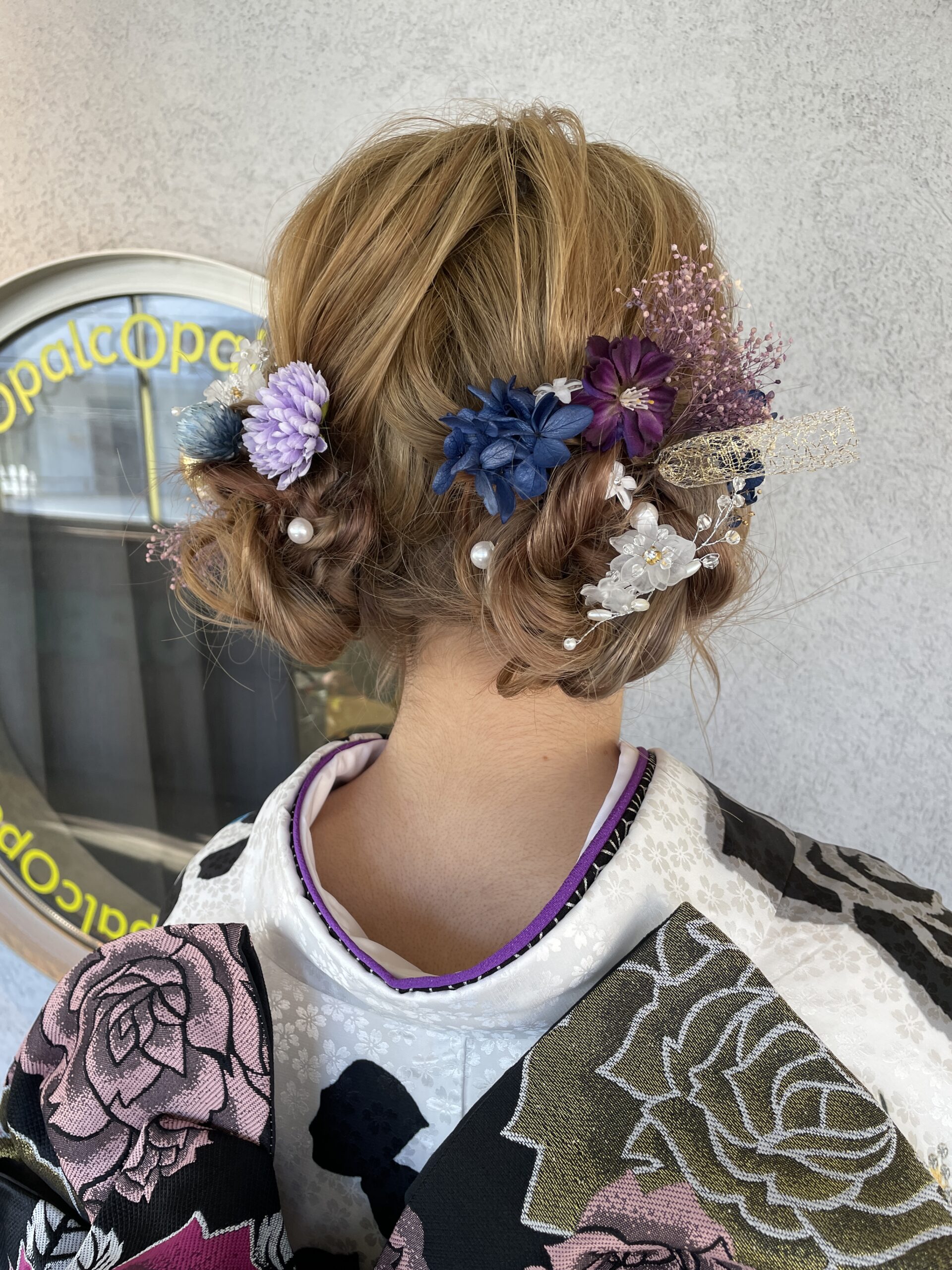【２０２８年成人式、振袖着付け&ヘアセットご予約受付中！！】